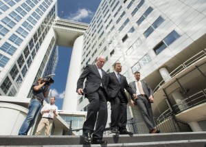 Palestinian Foreign Minister Riad al-Malki leaves the ICC at the Hague ©Reuters